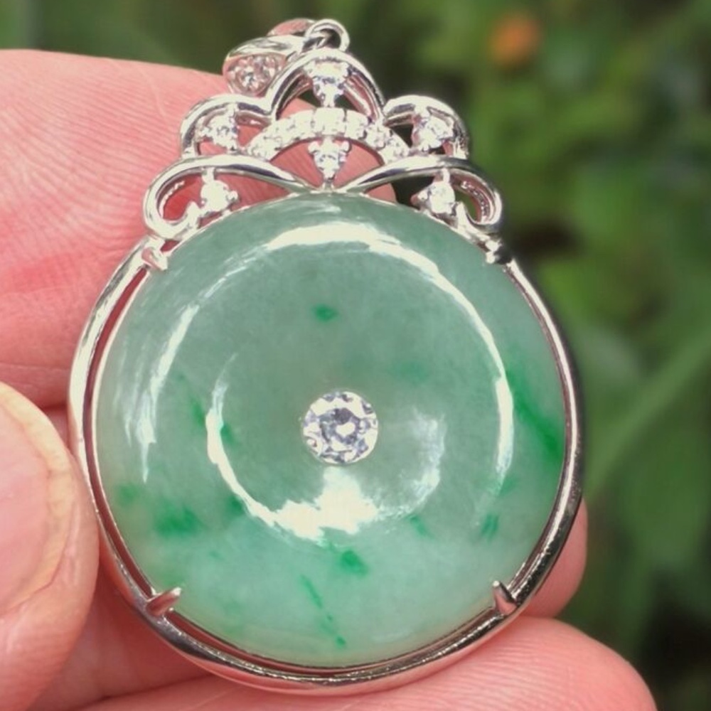 Certificated Natural Grade A Light Green Jadeite Jade Pendant